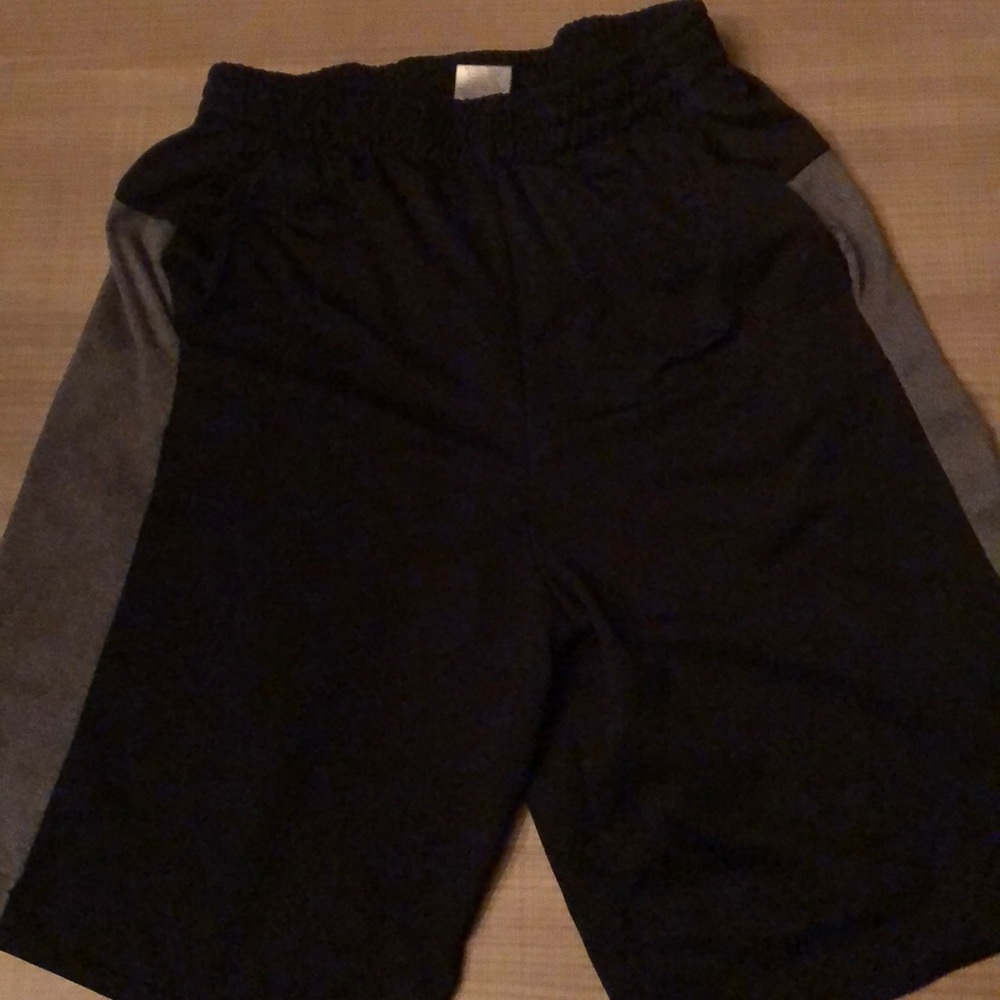 Men’s basketball shorts